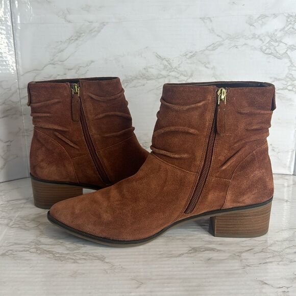 COLE HAAN Maple Water-Resistant Suede Booties ladies size 10 B - Picture 8 of 10